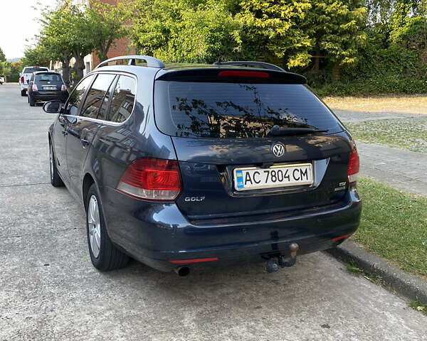 Синий Фольксваген Гольф, объемом двигателя 1.6 л и пробегом 334 тыс. км за 8051 $, фото 3 на Automoto.ua