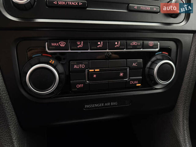 Синій Фольксваген Гольф, об'ємом двигуна 1.6 л та пробігом 258 тис. км за 8100 $, фото 54 на Automoto.ua