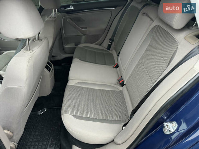 Синій Фольксваген Гольф, об'ємом двигуна 1.6 л та пробігом 239 тис. км за 7250 $, фото 32 на Automoto.ua