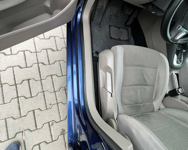 Синий Фольксваген Гольф, объемом двигателя 1.97 л и пробегом 257 тыс. км за 8500 $, фото 15 на Automoto.ua