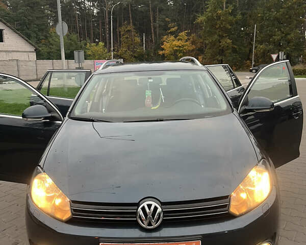 Синий Фольксваген Гольф, объемом двигателя 1.6 л и пробегом 237 тыс. км за 7800 $, фото 1 на Automoto.ua