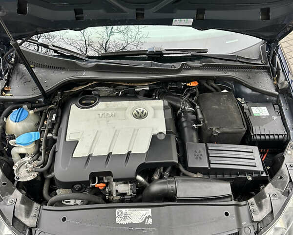 Синій Фольксваген Гольф, об'ємом двигуна 1.97 л та пробігом 257 тис. км за 7900 $, фото 34 на Automoto.ua