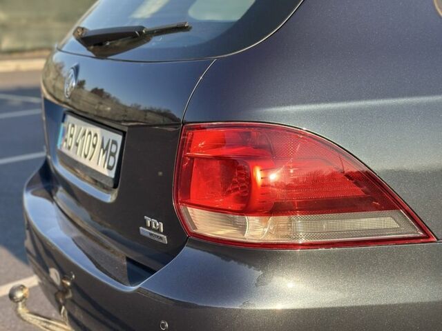 Синий Фольксваген Гольф, объемом двигателя 1.6 л и пробегом 243 тыс. км за 7600 $, фото 13 на Automoto.ua