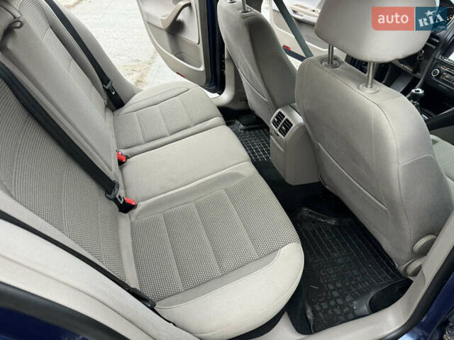 Синій Фольксваген Гольф, об'ємом двигуна 1.6 л та пробігом 239 тис. км за 7250 $, фото 34 на Automoto.ua