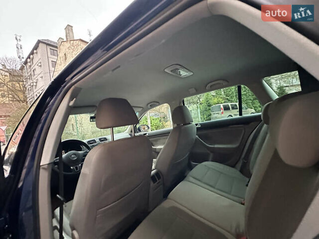 Синій Фольксваген Гольф, об'ємом двигуна 1.97 л та пробігом 256 тис. км за 8500 $, фото 25 на Automoto.ua