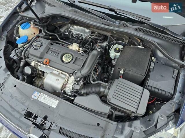 Синий Фольксваген Гольф, объемом двигателя 1.4 л и пробегом 216 тыс. км за 6450 $, фото 49 на Automoto.ua