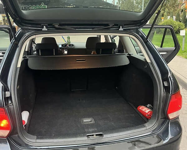 Синий Фольксваген Гольф, объемом двигателя 1.6 л и пробегом 237 тыс. км за 7800 $, фото 3 на Automoto.ua