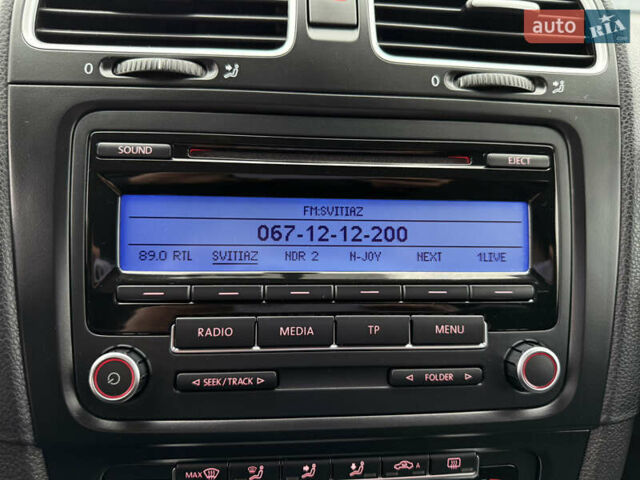 Синій Фольксваген Гольф, об'ємом двигуна 1.6 л та пробігом 258 тис. км за 8100 $, фото 53 на Automoto.ua