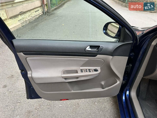 Синій Фольксваген Гольф, об'ємом двигуна 1.97 л та пробігом 256 тис. км за 8500 $, фото 16 на Automoto.ua