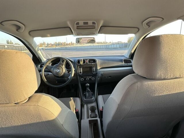 Синий Фольксваген Гольф, объемом двигателя 1.6 л и пробегом 243 тыс. км за 7600 $, фото 20 на Automoto.ua