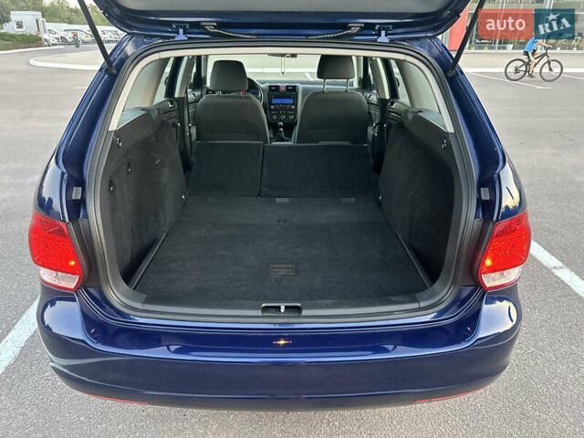 Синий Фольксваген Гольф, объемом двигателя 0 л и пробегом 190 тыс. км за 7300 $, фото 88 на Automoto.ua