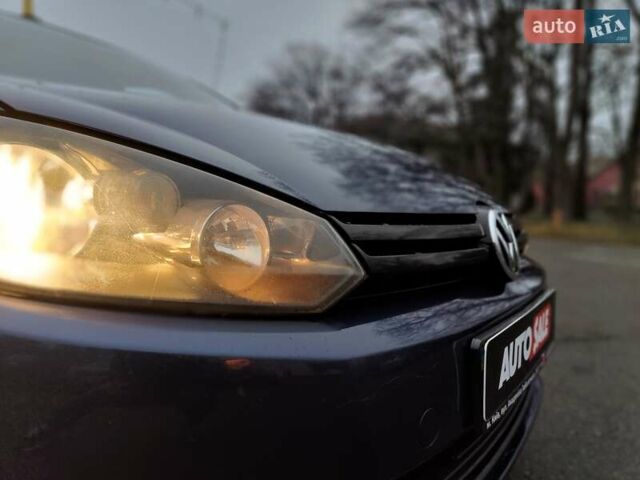 Синий Фольксваген Гольф, объемом двигателя 1.6 л и пробегом 292 тыс. км за 5990 $, фото 31 на Automoto.ua