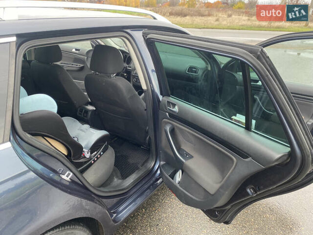 Синий Фольксваген Гольф, объемом двигателя 1.6 л и пробегом 286 тыс. км за 7200 $, фото 10 на Automoto.ua