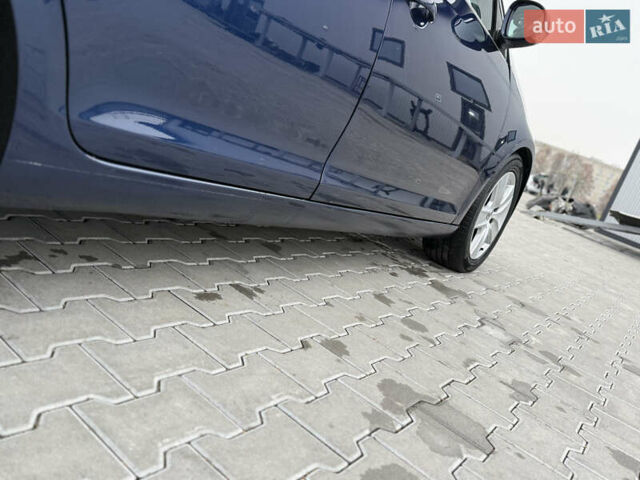 Синій Фольксваген Гольф, об'ємом двигуна 1.6 л та пробігом 258 тис. км за 8100 $, фото 25 на Automoto.ua
