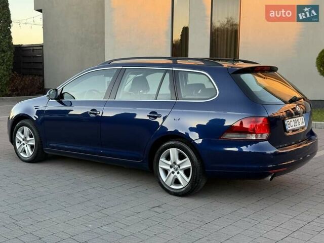 Синий Фольксваген Гольф, объемом двигателя 1.6 л и пробегом 289 тыс. км за 7400 $, фото 5 на Automoto.ua