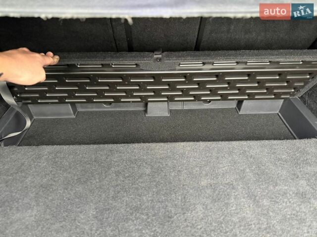 Синий Фольксваген Гольф, объемом двигателя 1.6 л и пробегом 260 тыс. км за 7600 $, фото 42 на Automoto.ua