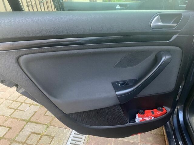 Синій Фольксваген Гольф, об'ємом двигуна 0 л та пробігом 235 тис. км за 6400 $, фото 9 на Automoto.ua