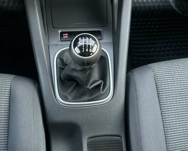 Синий Фольксваген Гольф, объемом двигателя 0 л и пробегом 190 тыс. км за 7300 $, фото 27 на Automoto.ua