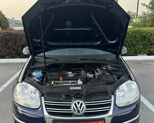 Синий Фольксваген Гольф, объемом двигателя 0 л и пробегом 190 тыс. км за 7300 $, фото 100 на Automoto.ua