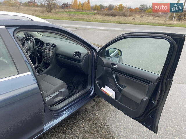 Синий Фольксваген Гольф, объемом двигателя 1.6 л и пробегом 286 тыс. км за 7200 $, фото 9 на Automoto.ua