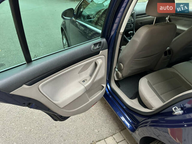 Синій Фольксваген Гольф, об'ємом двигуна 1.97 л та пробігом 256 тис. км за 8500 $, фото 22 на Automoto.ua