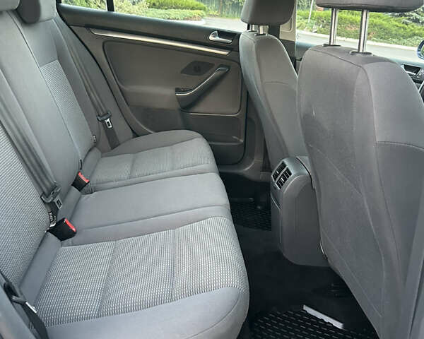 Синий Фольксваген Гольф, объемом двигателя 0 л и пробегом 190 тыс. км за 7300 $, фото 66 на Automoto.ua