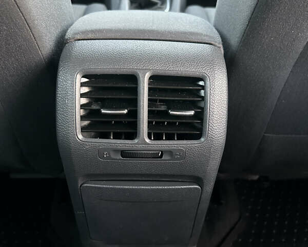 Синий Фольксваген Гольф, объемом двигателя 0 л и пробегом 190 тыс. км за 7300 $, фото 30 на Automoto.ua