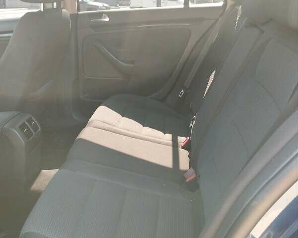 Синій Фольксваген Гольф, об'ємом двигуна 1.6 л та пробігом 255 тис. км за 8200 $, фото 9 на Automoto.ua