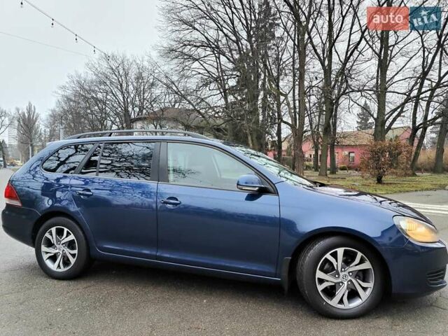 Синий Фольксваген Гольф, объемом двигателя 1.6 л и пробегом 292 тыс. км за 5990 $, фото 26 на Automoto.ua