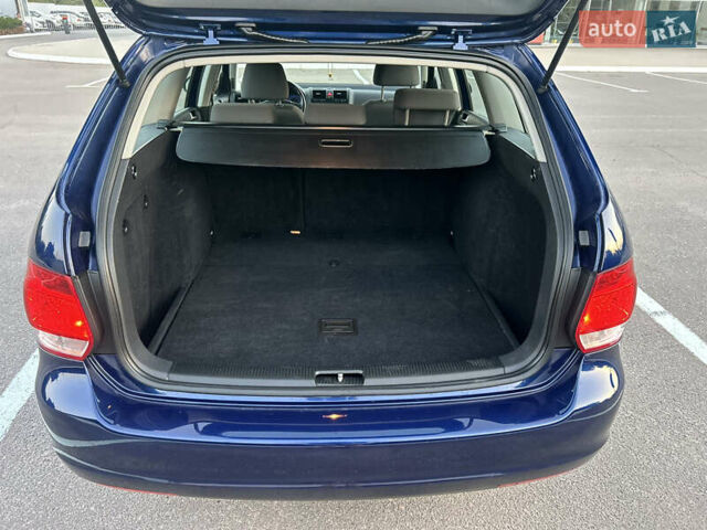 Синий Фольксваген Гольф, объемом двигателя 0 л и пробегом 190 тыс. км за 7300 $, фото 82 на Automoto.ua