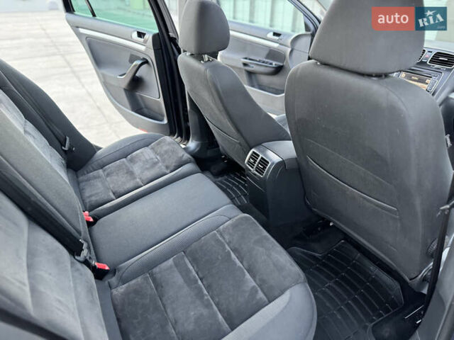 Синий Фольксваген Гольф, объемом двигателя 1.4 л и пробегом 245 тыс. км за 8200 $, фото 24 на Automoto.ua