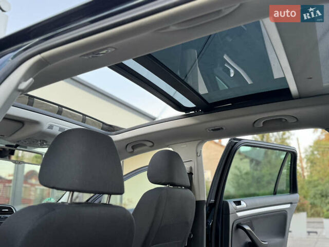 Синий Фольксваген Гольф, объемом двигателя 1.4 л и пробегом 245 тыс. км за 8200 $, фото 31 на Automoto.ua