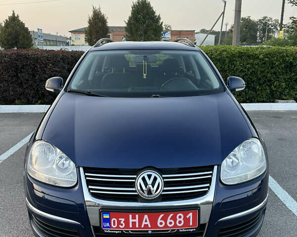Синий Фольксваген Гольф, объемом двигателя 0 л и пробегом 190 тыс. км за 7300 $, фото 61 на Automoto.ua