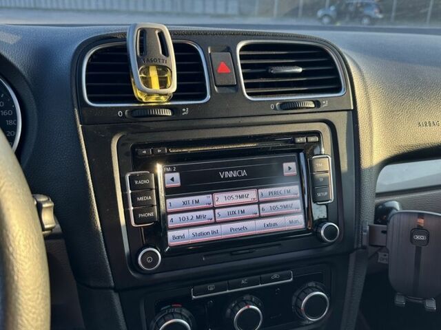 Синий Фольксваген Гольф, объемом двигателя 1.6 л и пробегом 243 тыс. км за 7600 $, фото 22 на Automoto.ua