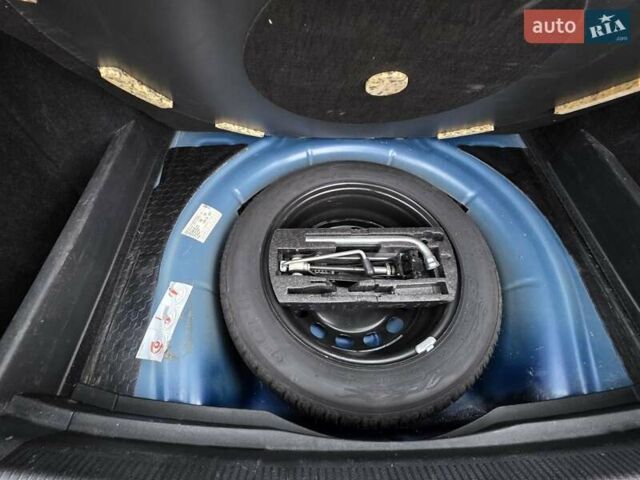 Синий Фольксваген Гольф, объемом двигателя 1.4 л и пробегом 216 тыс. км за 6450 $, фото 45 на Automoto.ua