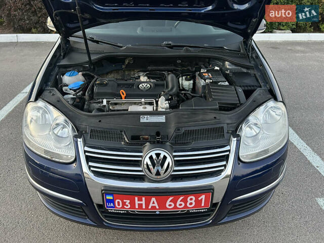 Синий Фольксваген Гольф, объемом двигателя 0 л и пробегом 190 тыс. км за 7300 $, фото 101 на Automoto.ua