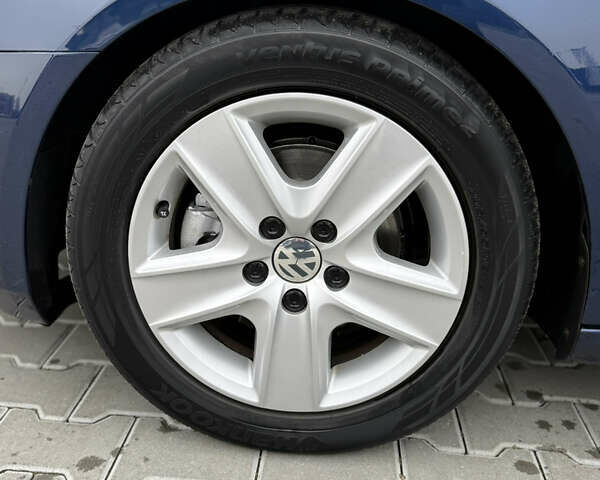 Синій Фольксваген Гольф, об'ємом двигуна 1.6 л та пробігом 258 тис. км за 8100 $, фото 7 на Automoto.ua