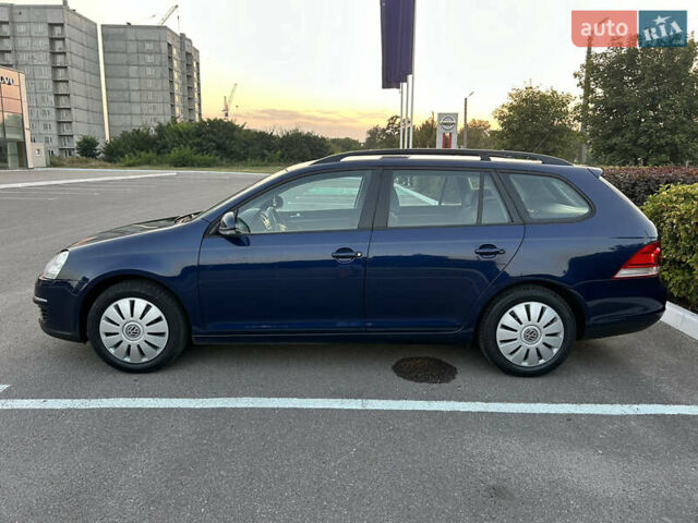 Синий Фольксваген Гольф, объемом двигателя 0 л и пробегом 190 тыс. км за 7300 $, фото 2 на Automoto.ua