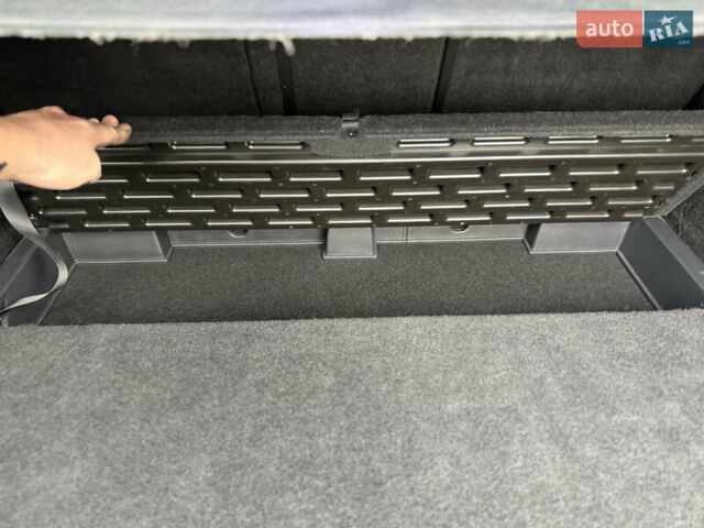 Синій Фольксваген Гольф, об'ємом двигуна 1.6 л та пробігом 258 тис. км за 8100 $, фото 76 на Automoto.ua