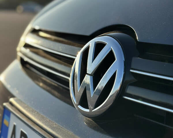 Синий Фольксваген Гольф, объемом двигателя 1.6 л и пробегом 243 тыс. км за 7599 $, фото 15 на Automoto.ua