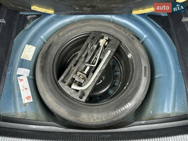 Синій Фольксваген Гольф, об'ємом двигуна 1.6 л та пробігом 239 тис. км за 7250 $, фото 41 на Automoto.ua