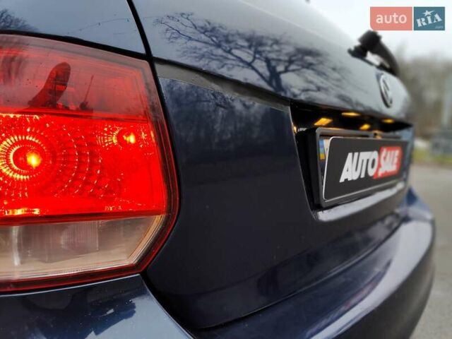 Синий Фольксваген Гольф, объемом двигателя 1.6 л и пробегом 292 тыс. км за 5990 $, фото 16 на Automoto.ua