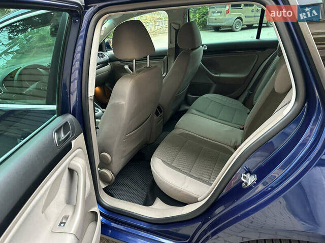 Синій Фольксваген Гольф, об'ємом двигуна 1.97 л та пробігом 256 тис. км за 8500 $, фото 21 на Automoto.ua