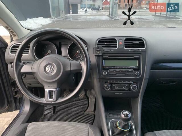 Синий Фольксваген Гольф, объемом двигателя 1.4 л и пробегом 214 тыс. км за 6800 $, фото 32 на Automoto.ua