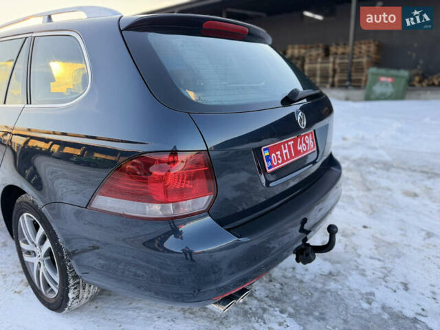 Синій Фольксваген Гольф, об'ємом двигуна 1.4 л та пробігом 195 тис. км за 8400 $, фото 5 на Automoto.ua