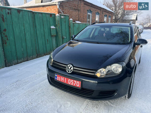 Синий Фольксваген Гольф, объемом двигателя 1.6 л и пробегом 211 тыс. км за 8200 $, фото 2 на Automoto.ua