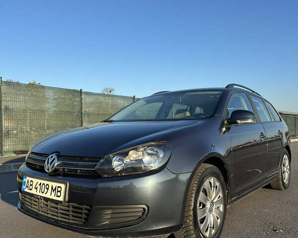 Синий Фольксваген Гольф, объемом двигателя 1.6 л и пробегом 243 тыс. км за 7599 $, фото 6 на Automoto.ua