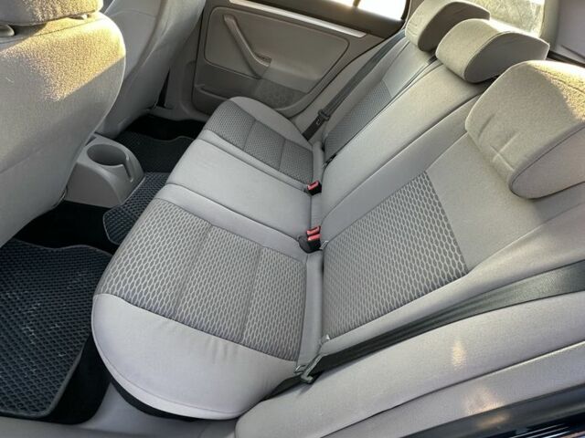 Синий Фольксваген Гольф, объемом двигателя 1.6 л и пробегом 243 тыс. км за 7600 $, фото 18 на Automoto.ua