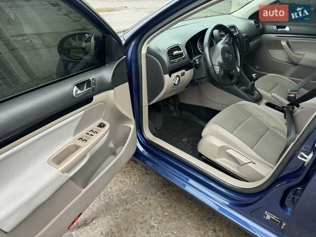 Синій Фольксваген Гольф, об'ємом двигуна 1.6 л та пробігом 239 тис. км за 7250 $, фото 21 на Automoto.ua