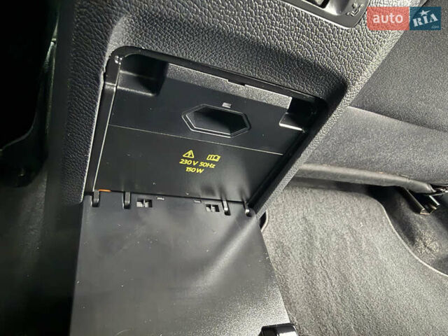 Синій Фольксваген Гольф, об'ємом двигуна 1.6 л та пробігом 258 тис. км за 8100 $, фото 59 на Automoto.ua